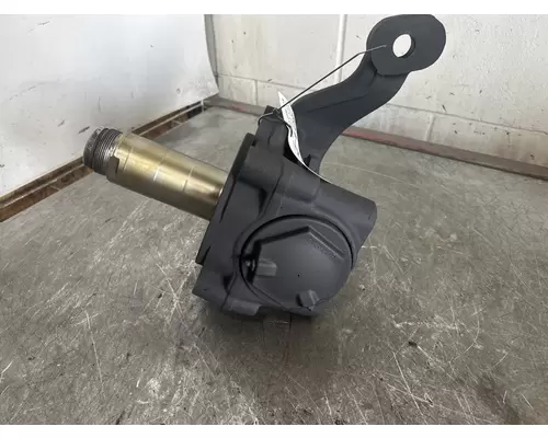 MACK/VOLVO 1026773 Spindle  Knuckle, Front