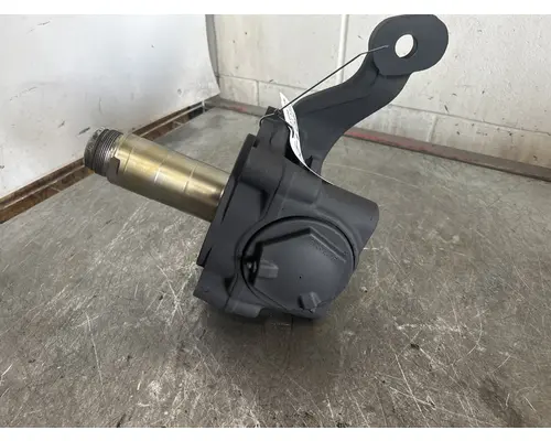 MACK/VOLVO  Spindle  Knuckle, Front