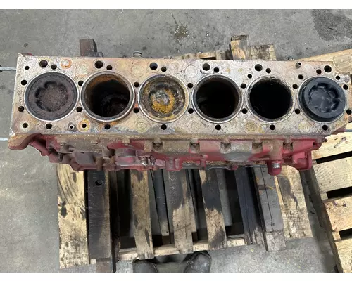 MACK 1002130 Cylinder Block