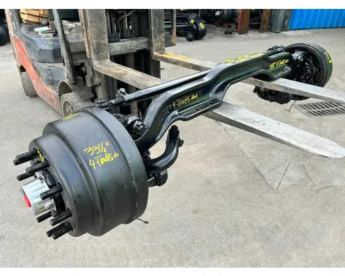 MACK 18,000 LBS Axle Assembly, Front (Steer)