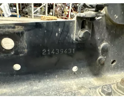 MACK 21439431 Step