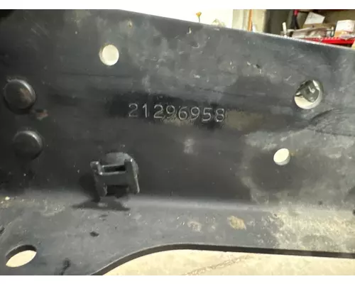 MACK 21439431 Step