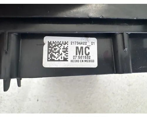 MACK 21734422 Fuse Box