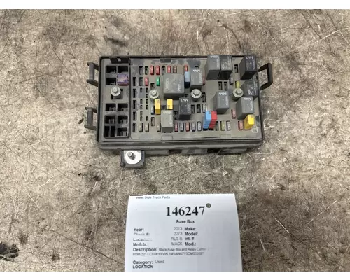 MACK 21829331 Fuse Box