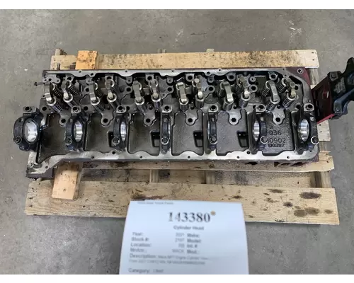 MACK 22063681 Cylinder Head