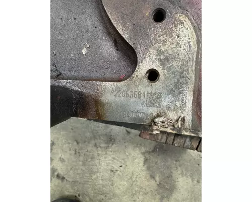 MACK 22063681 Cylinder Head