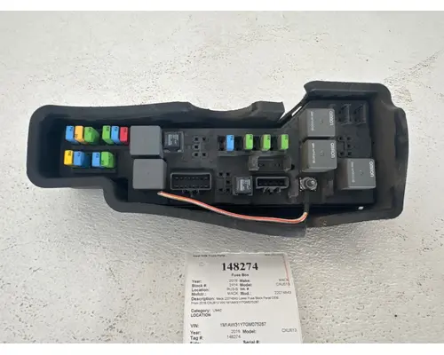 MACK 22074843 Fuse Box