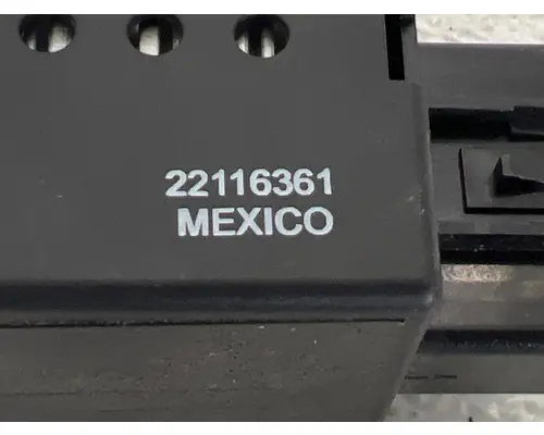MACK 22116361 Headlight switch