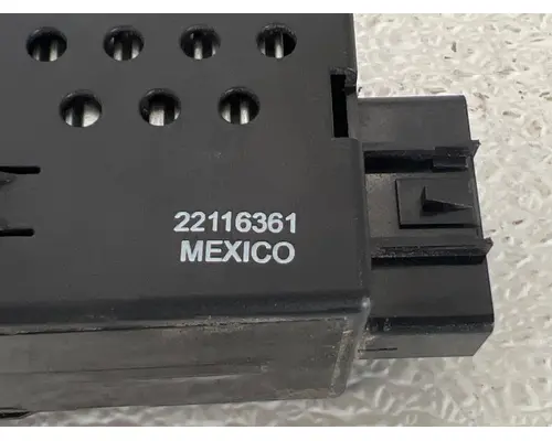 MACK 22116361 Headlight switch