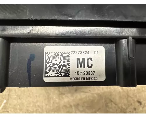 MACK 22273824 Fuse Box