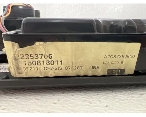 MACK 22353706 Instrument Cluster
