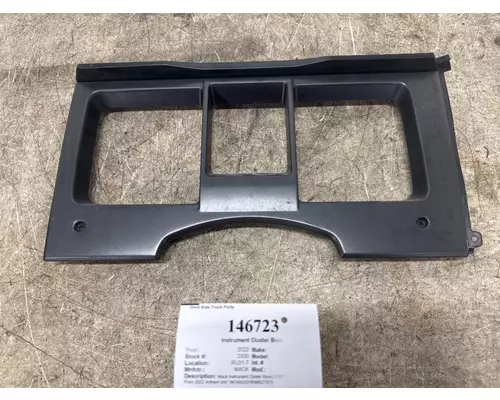 MACK 23335505 Instrument Cluster Bezel