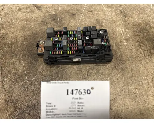 MACK 23385057 Fuse Box