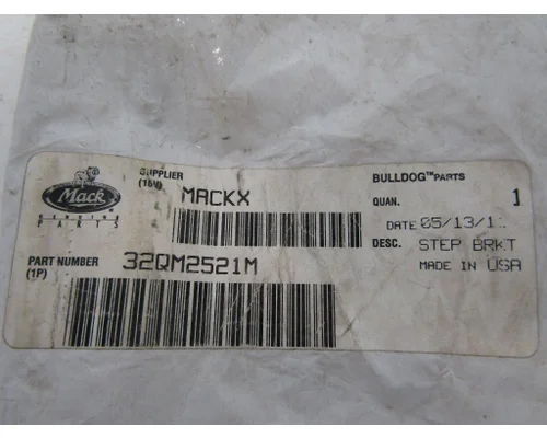 MACK 32QM2521M Brackets, Misc.