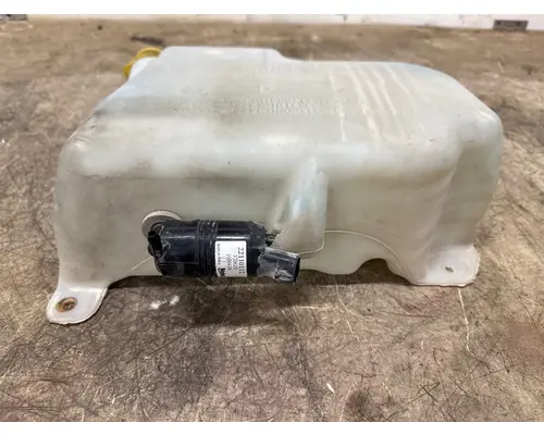 MACK 34Q7417M3 Windshield Washer Reservoir