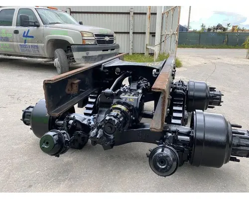 MACK 44,000 LBS CAMEL BACK Cutoff Assembly (Complete With Axles)