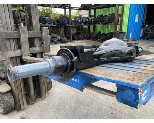 MACK 44.000LBS CAMEL BACK HANGERS Axle Housing (Rear)