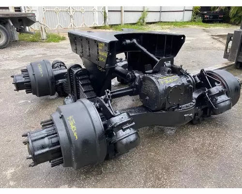 MACK 50.000LBS CAMEL BACK SUSPENSSI Cutoff Assembly (Complete With Axles)