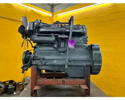 MACK 675 Engine Assembly