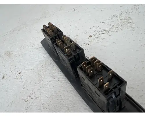 MACK 71RU3359M2 Door Electrical Switch