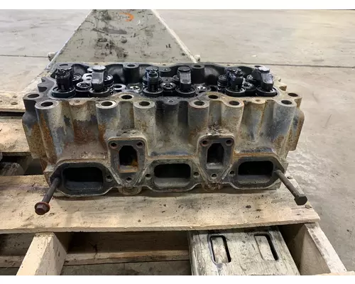 MACK 732GB5341M Cylinder Head