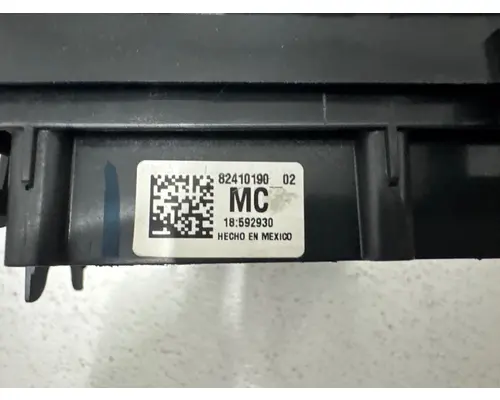 MACK 82410190 Fuse Box