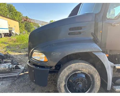 MACK 82716357 Hood