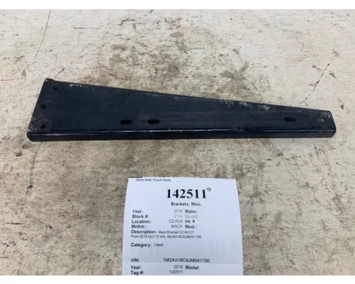 MACK 82749127 Brackets, Misc.