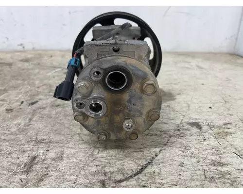 MACK 82768117 Air Conditioner Compressor