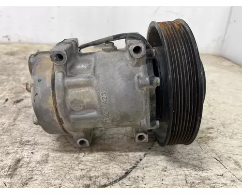 MACK 82768117 Air Conditioner Compressor