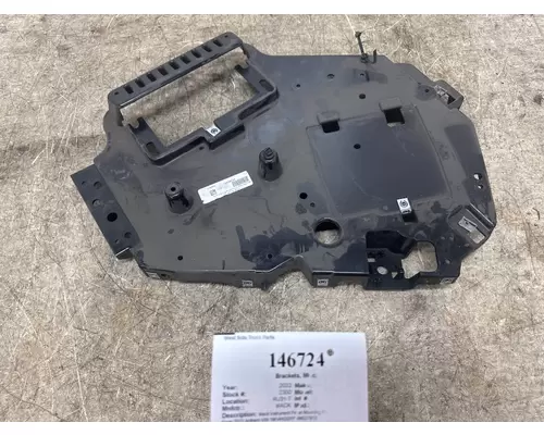 MACK 84556532 Brackets, Misc.