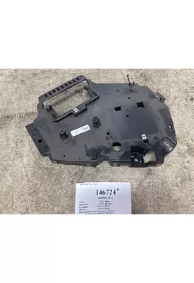 MACK 84556532 Brackets, Misc.