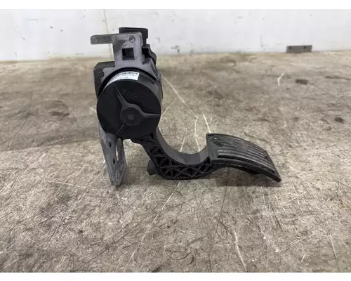 MACK 84739661 Fuel Pedal Assembly