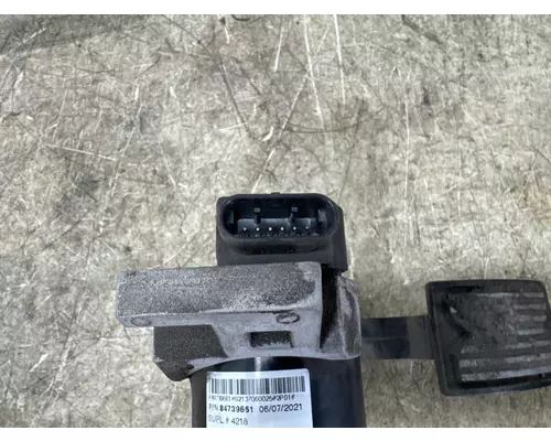MACK 84739661 Fuel Pedal Assembly