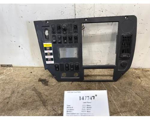 MACK 84MT5102M Dash Panel