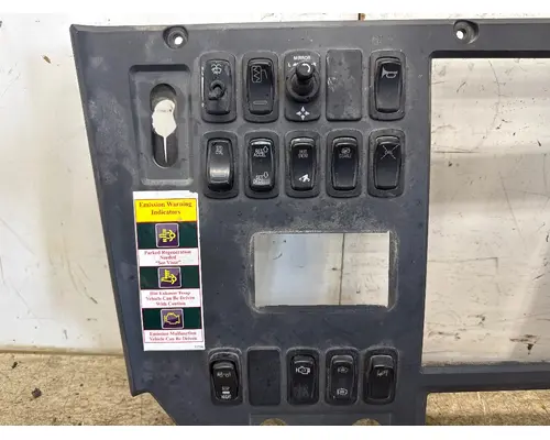 MACK 84MT5102M Dash Panel