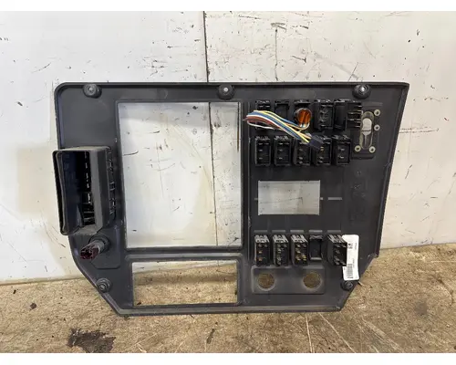MACK 84MT5102M Dash Panel