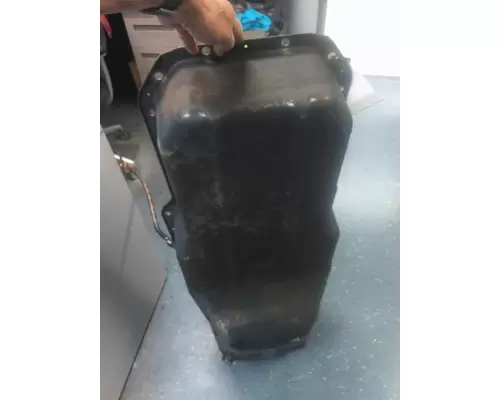 MACK AC OIL PAN