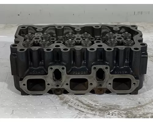 MACK AI300 Cylinder Head