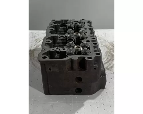 MACK AI300 Cylinder Head