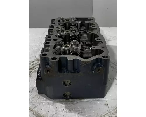 MACK AI300 Cylinder Head