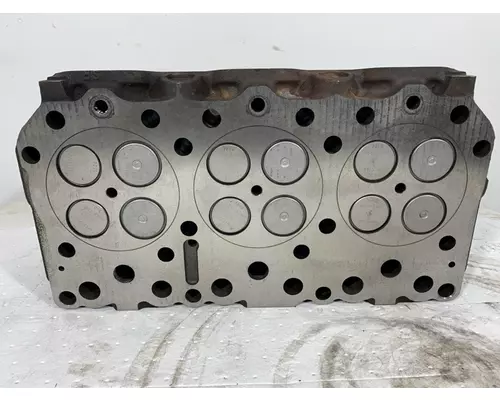 MACK AI300 Cylinder Head
