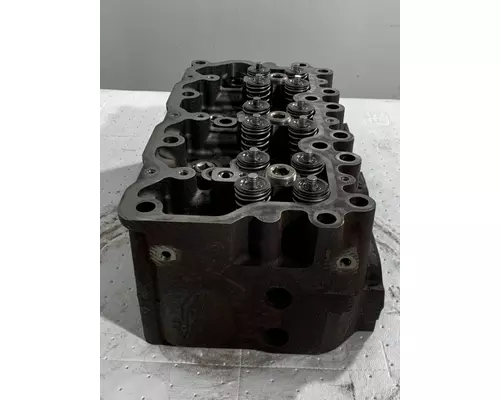MACK AI300 Cylinder Head