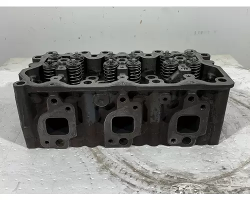MACK AI300 Cylinder Head