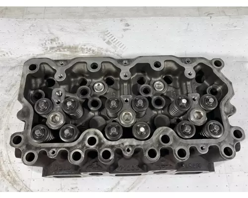 MACK AI300 Cylinder Head