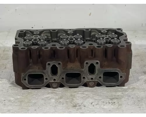 MACK AI350 Cylinder Head