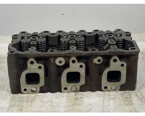 MACK AI350 Cylinder Head