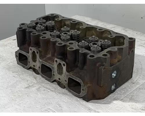 MACK AI350 Cylinder Head