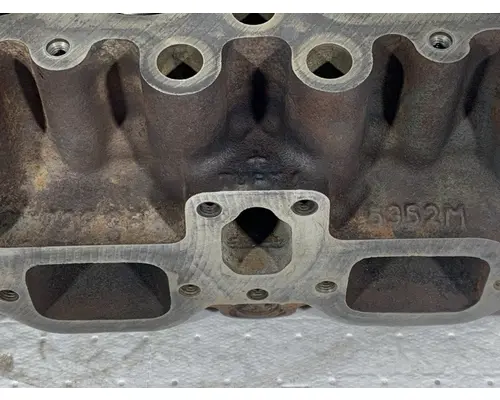 MACK AI350 Cylinder Head