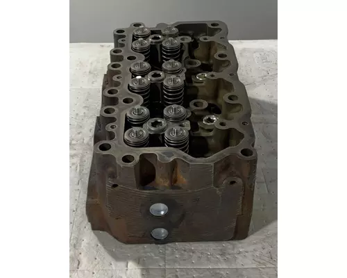 MACK AI350 Cylinder Head